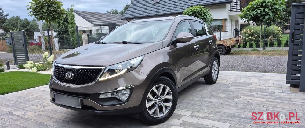 2015' Kia Sportage 1.7 Crdi L 2Wd photo #2