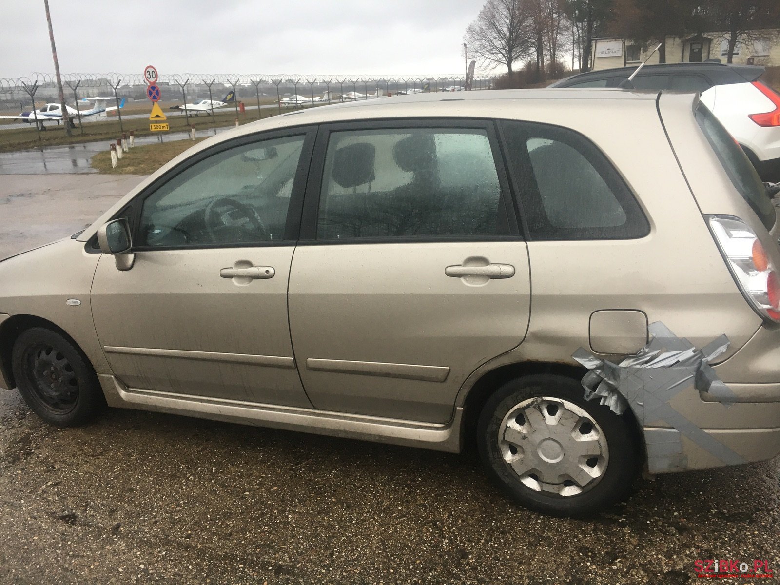 2004' Suzuki Liana 2004 photo #4