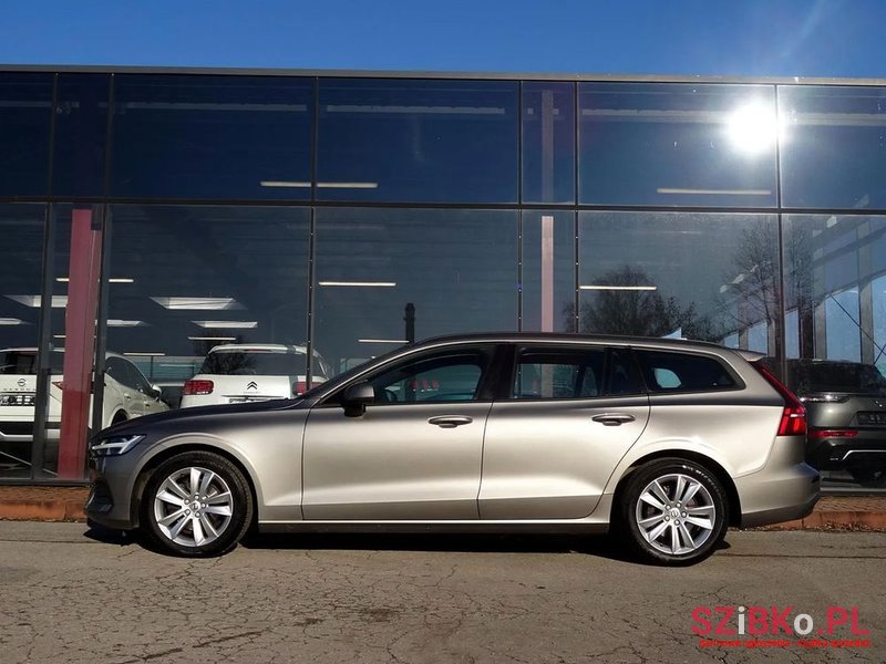 2019' Volvo V60 photo #3