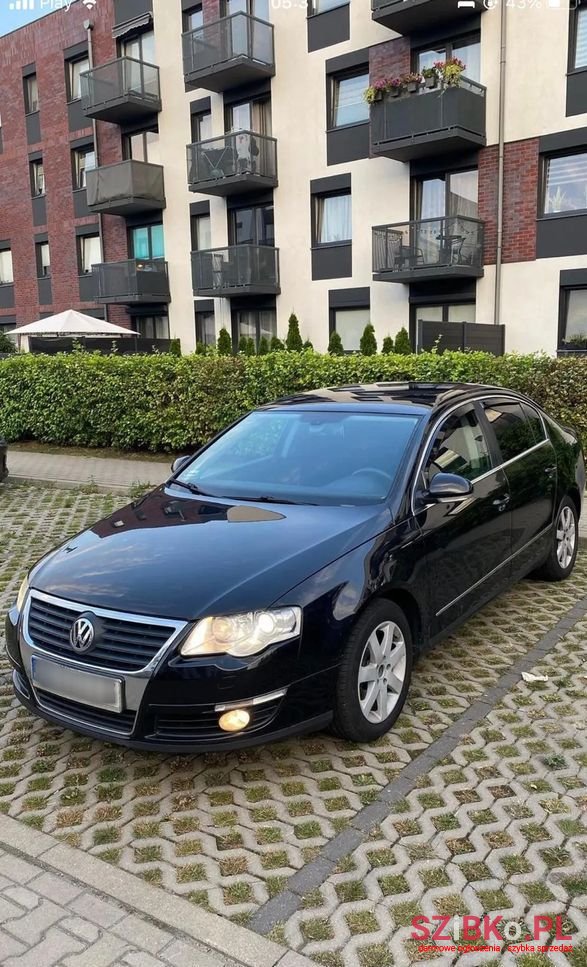 2006' Volkswagen Passat photo #4