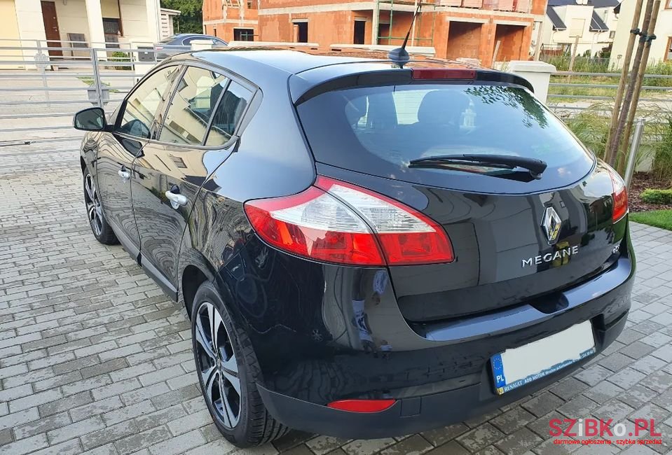 2012' Renault Megane photo #6