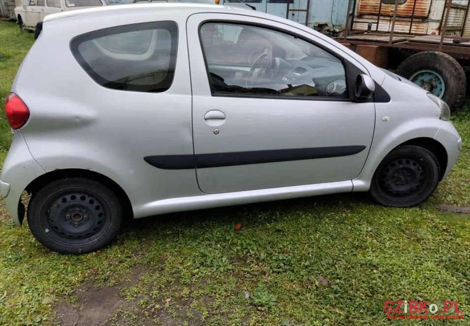 2013' Toyota Aygo photo #3