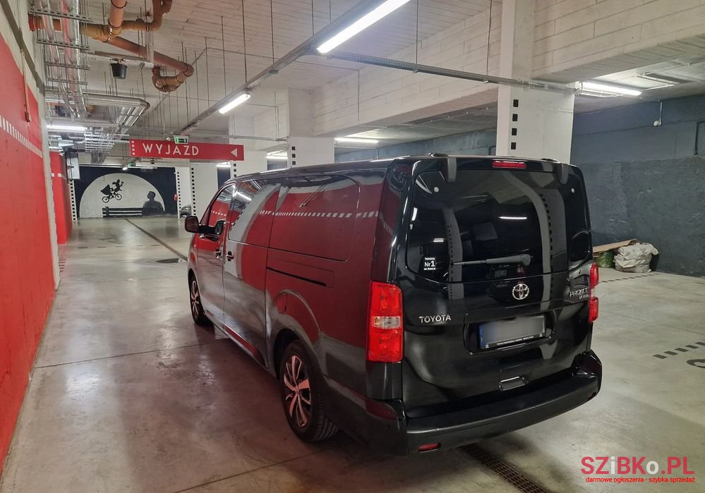 2021' Toyota ProAce Verso 2.0 D4-D Long Vip photo #4