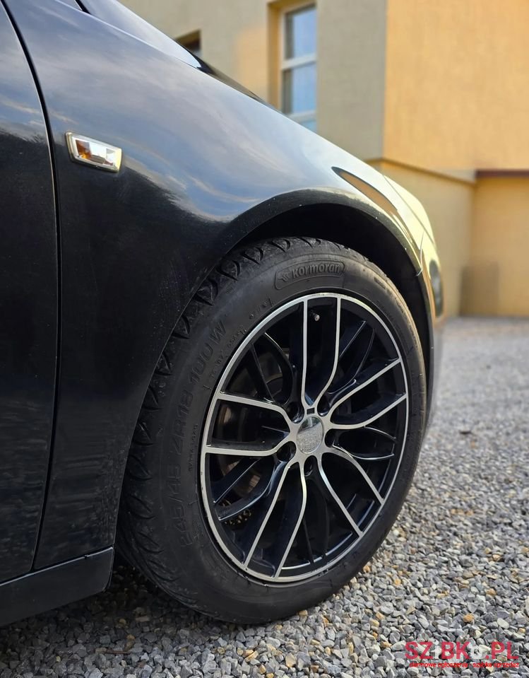 2011' Opel Insignia photo #5