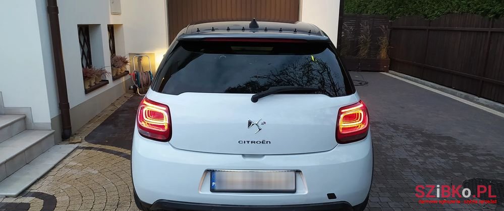 2012' Citroen DS3 1.6 Thp Racing photo #3