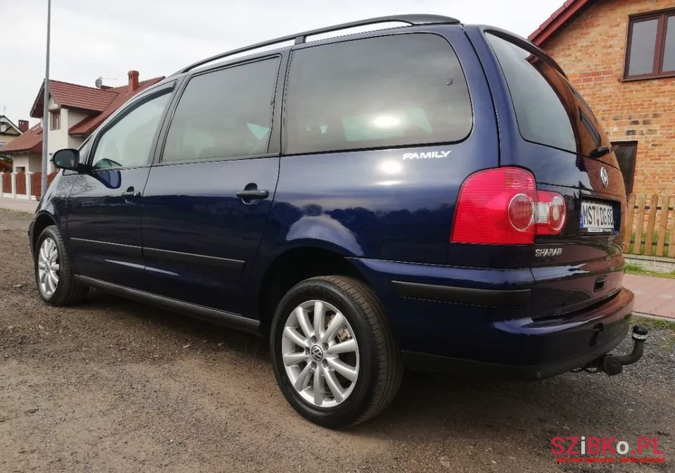 2004' Volkswagen Sharan photo #5
