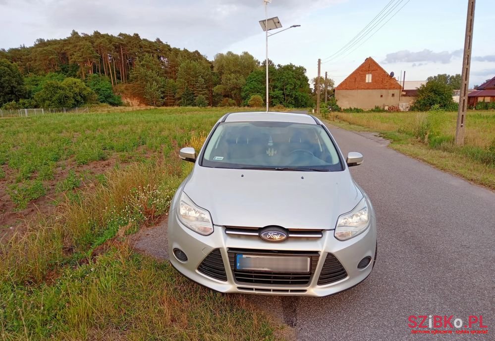 2011' Ford Focus photo #1