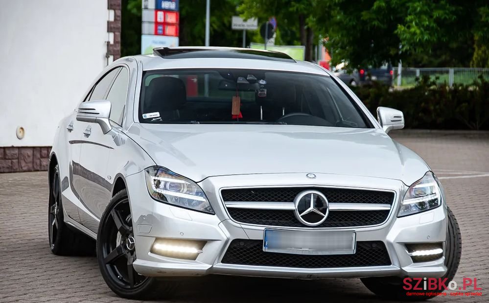 2010' Mercedes-Benz CLS photo #1