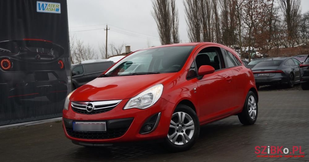 2011' Opel Corsa 1.4 16V Cosmo photo #2