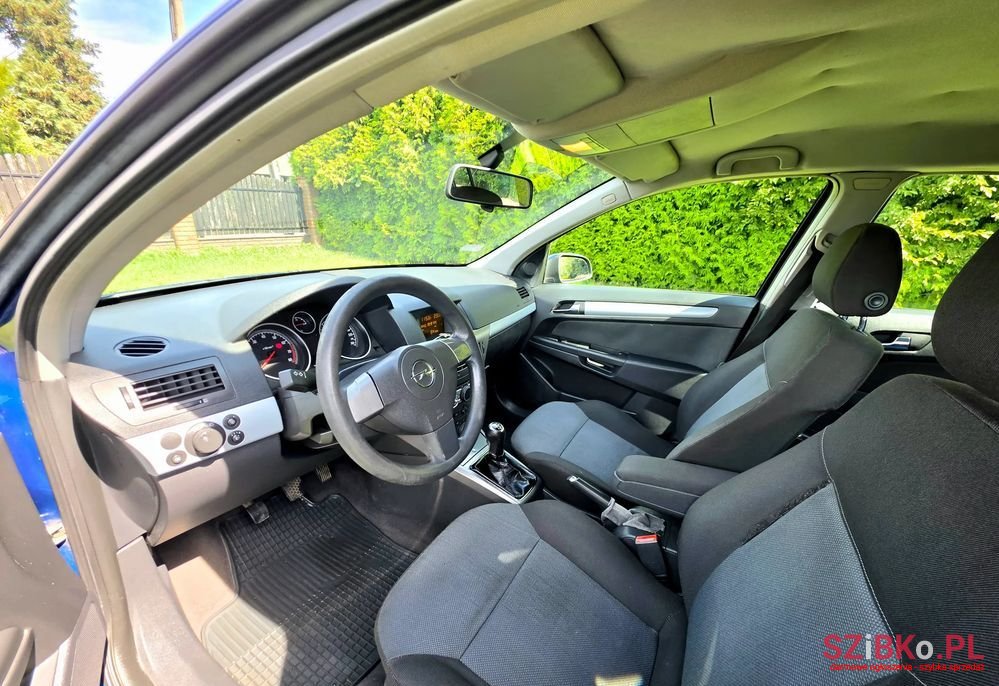 2004' Opel Astra 1.4 Enjoy photo #6