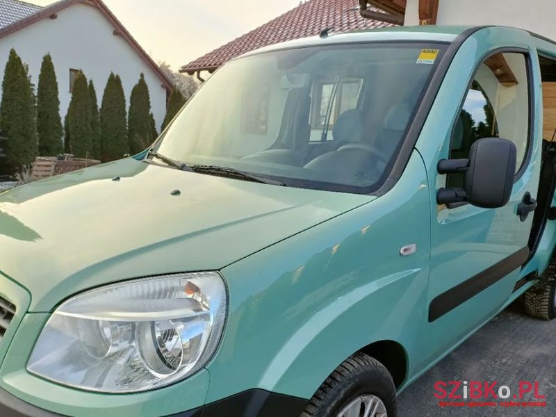 2006' Fiat Doblo photo #1