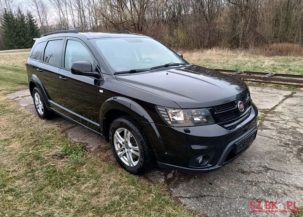 2015' Fiat Freemont photo #3