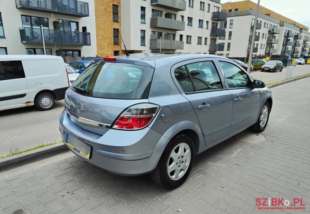 2007' Opel Astra 1.8 photo #4