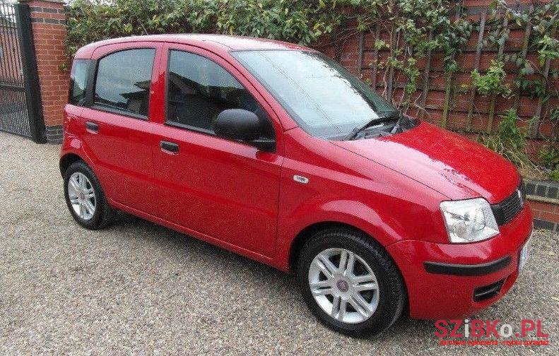 2011' Fiat Panda photo #1