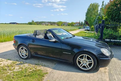 2001' Mercedes-Benz SLK