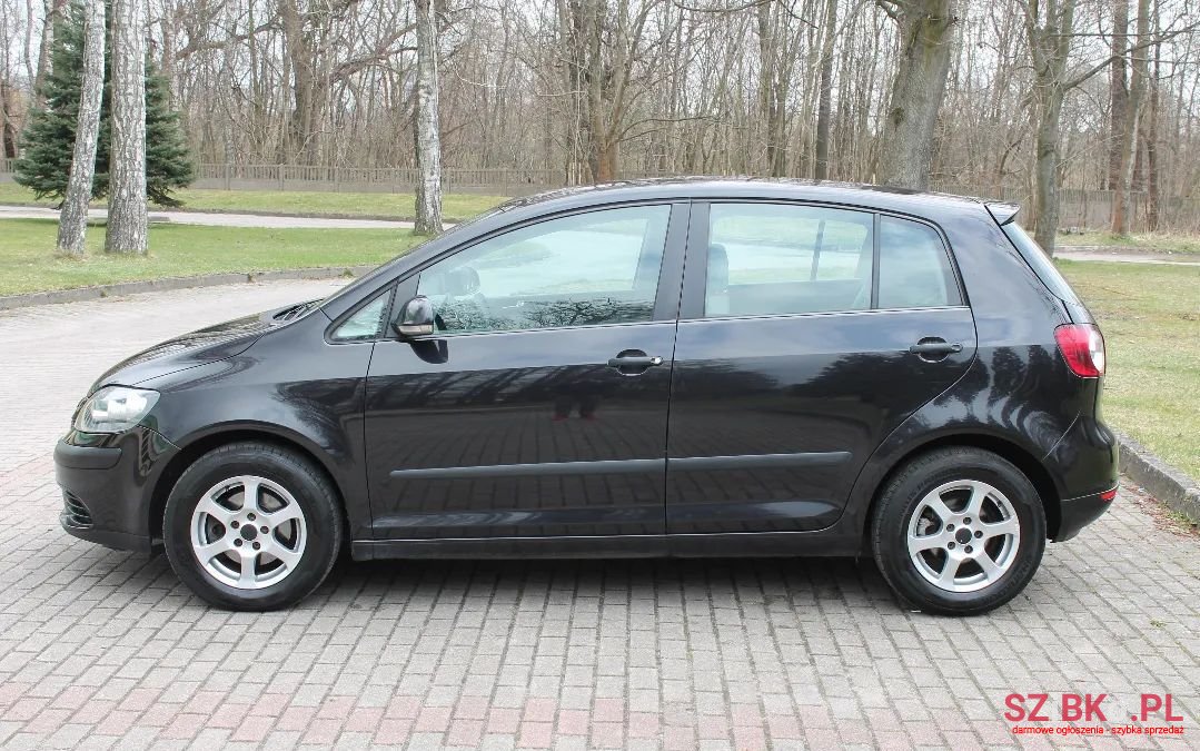 2005' Volkswagen Golf Plus photo #4