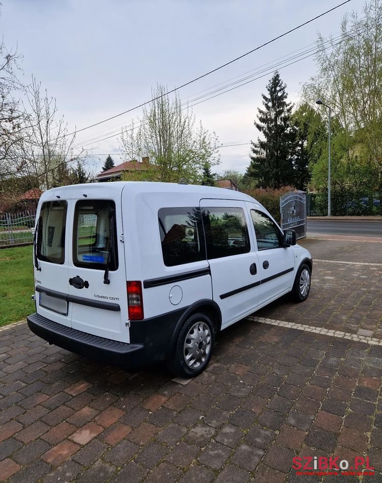 2010' Opel Combo photo #4