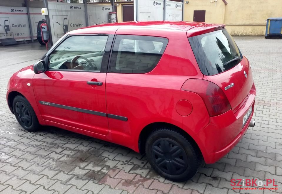 2007' Suzuki Swift photo #2