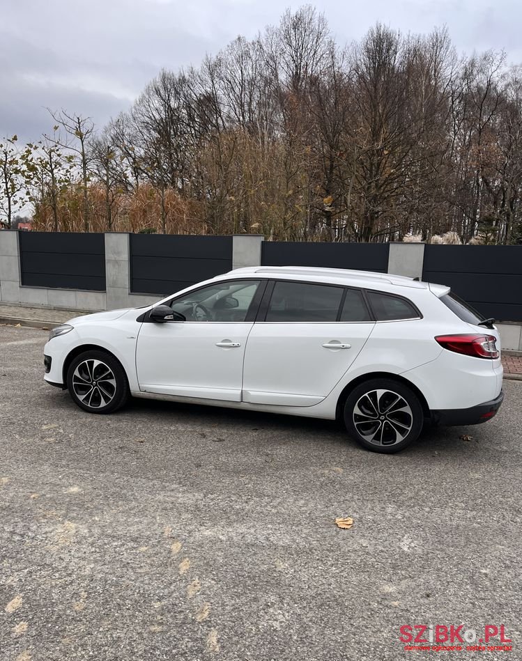 2014' Renault Megane photo #3