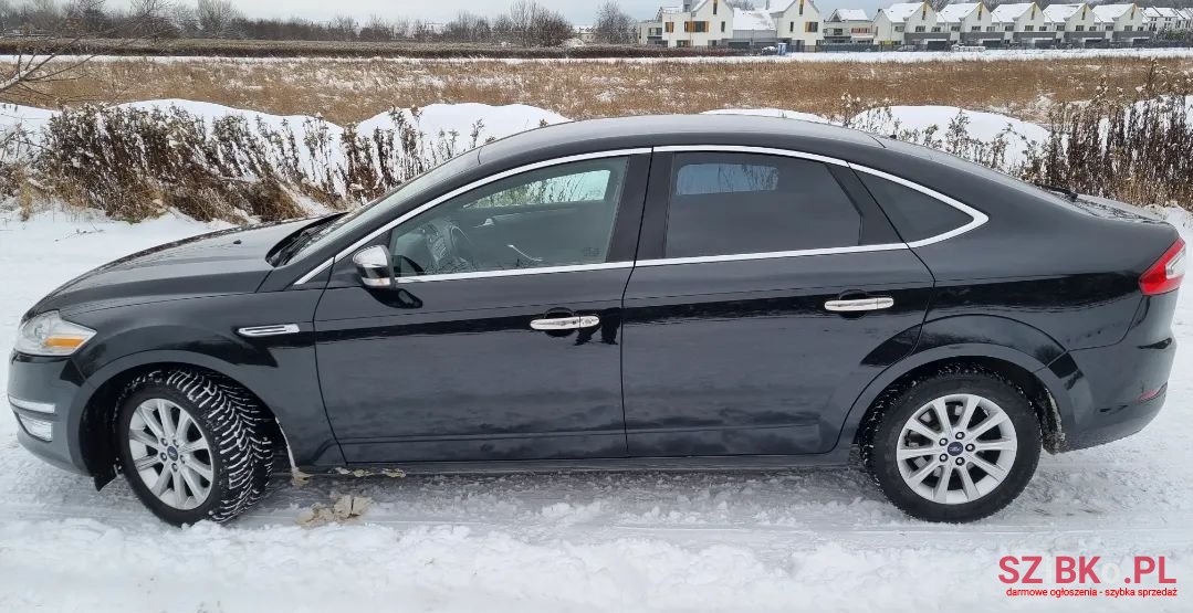 2013' Ford Mondeo photo #3