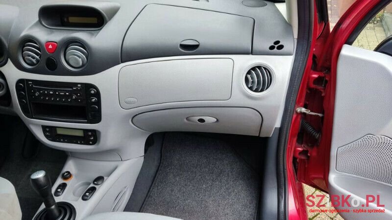 2003' Citroen C3 photo #4