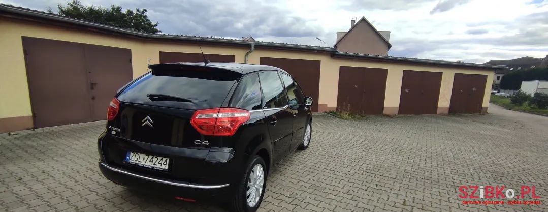 2009' Citroen C4 Picasso photo #3