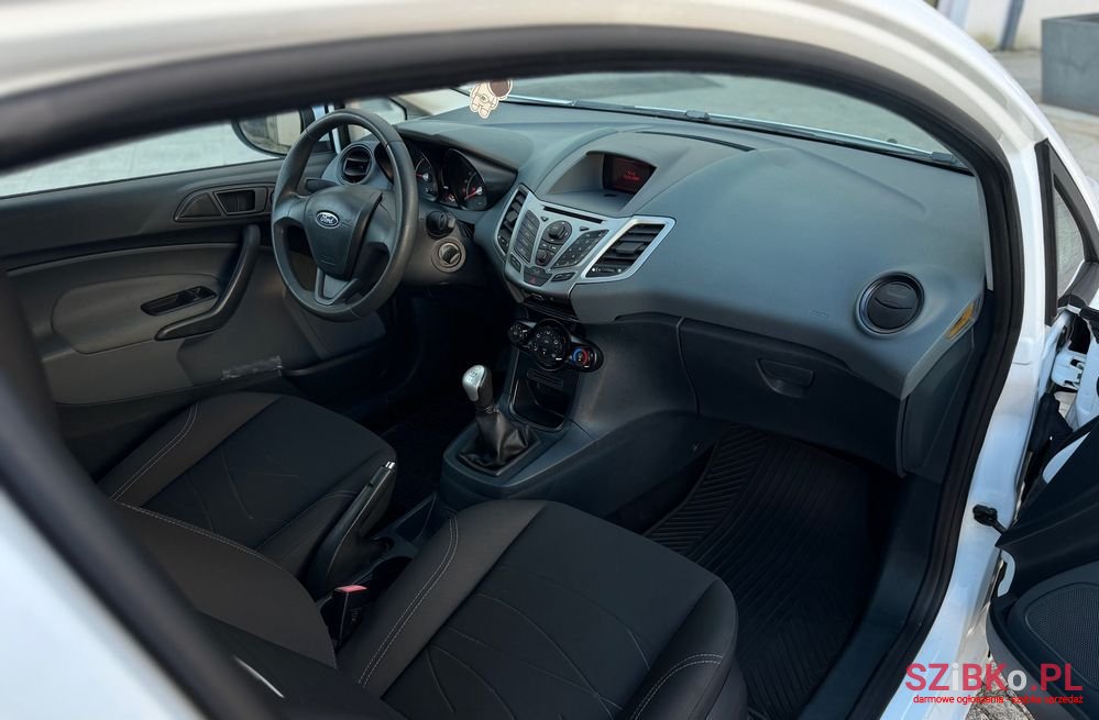 2009' Ford Fiesta 1.6 Tdci Ghia photo #4