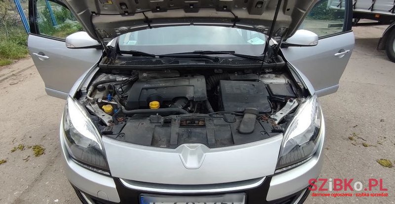 2012' Renault Megane photo #2