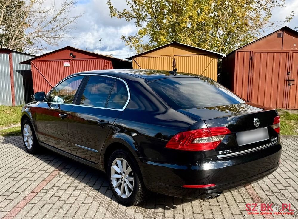 2014' Skoda Superb 2.0 Tdi Business photo #4