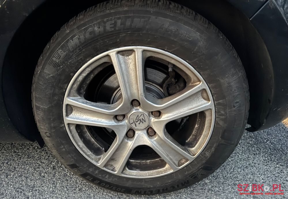 2011' Opel Astra photo #6