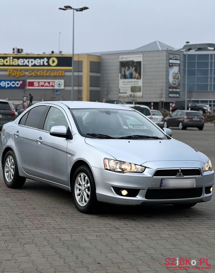 2012' Mitsubishi Lancer photo #3