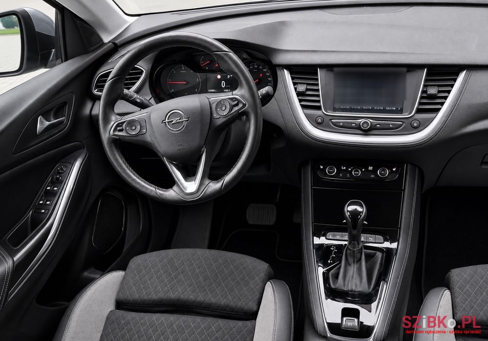 2018' Opel Grandland X photo #6