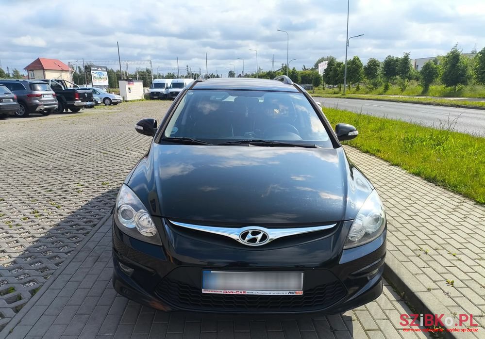 2011' Hyundai i30 photo #2