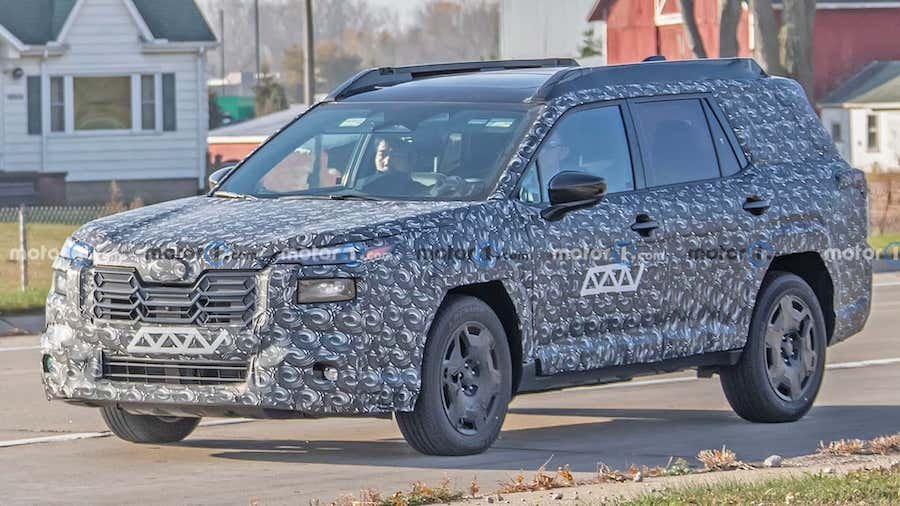 Subaru Outback Spy Photo