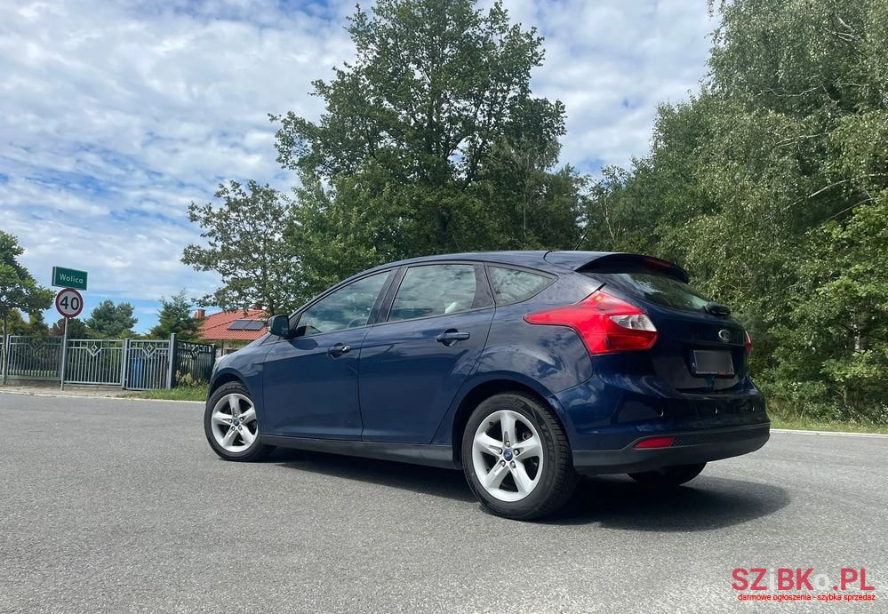 2011' Ford Focus 1.6 Edition photo #5