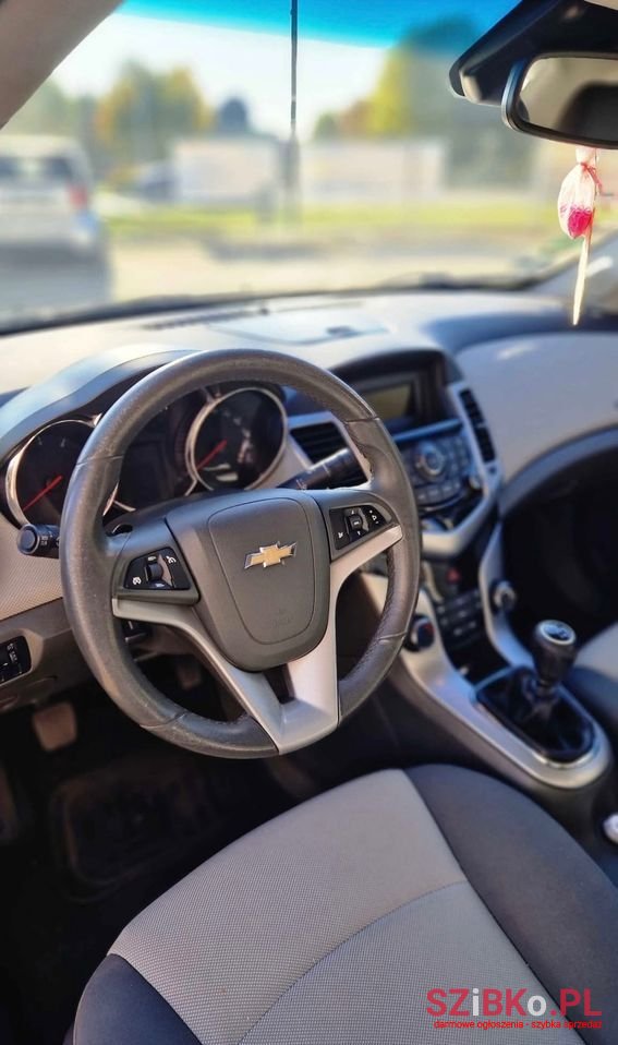 2010' Chevrolet Cruze 1.8 Lt photo #6