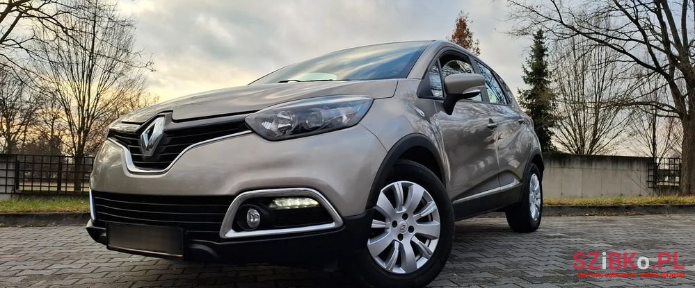 2013' Renault Captur 0.9 Energy Tce Life photo #2