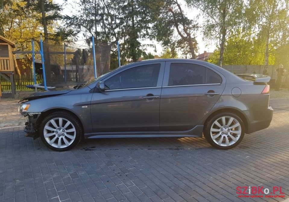 2009' Mitsubishi Lancer photo #6