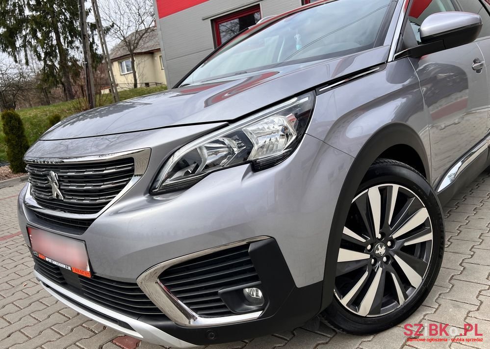 2018' Peugeot 5008 photo #2