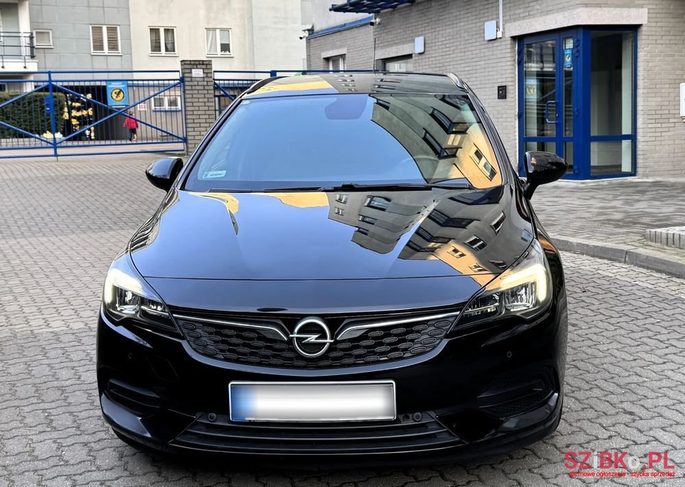2020' Opel Astra photo #2