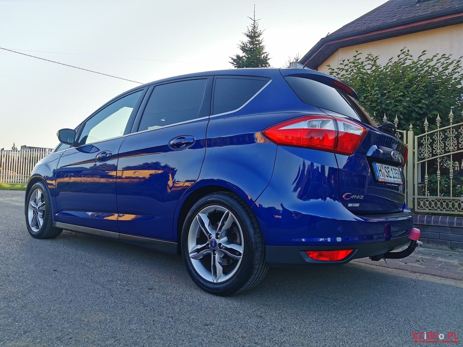 2014' Ford C-MAX photo #4