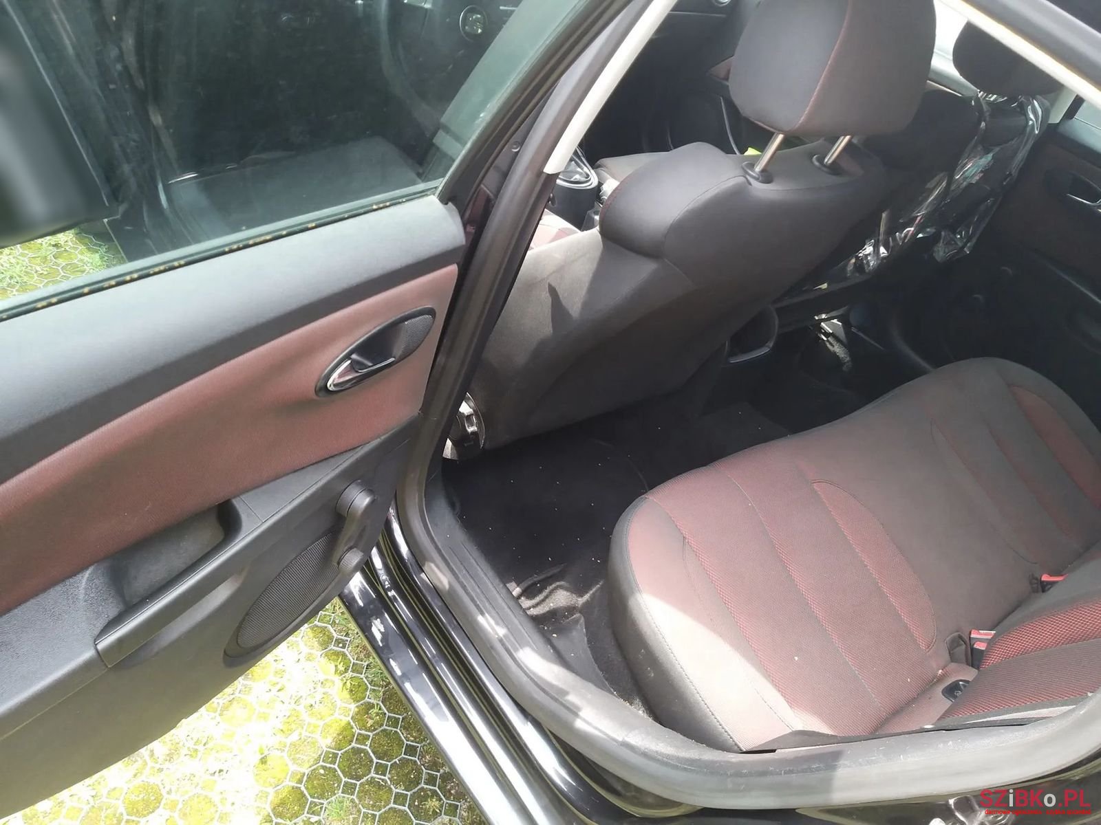 2006' SEAT Leon photo #6