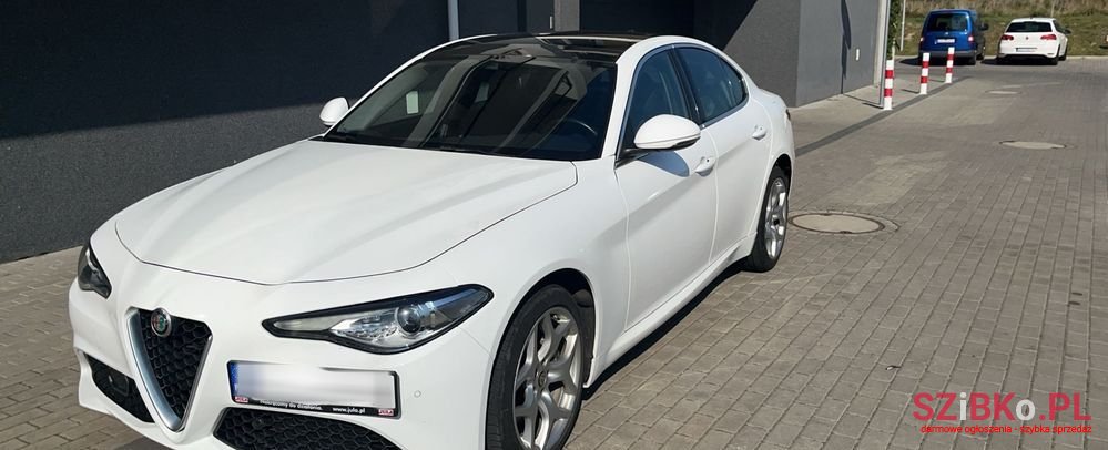 2021' Alfa Romeo Giulia photo #3