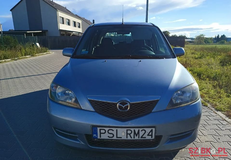 2005' Mazda 2 photo #2