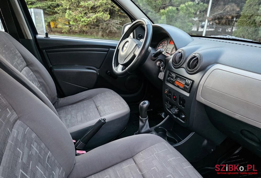 2010' Dacia Sandero 1.4 Mpi photo #3