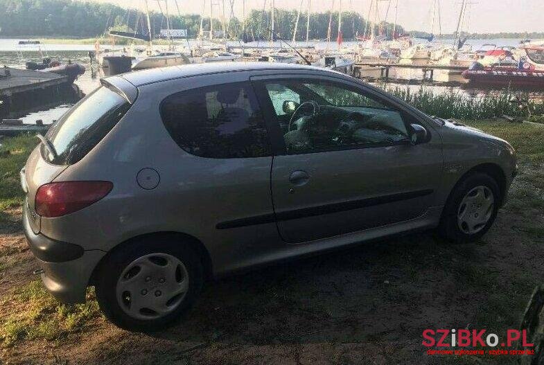 2002' Peugeot 206 photo #1