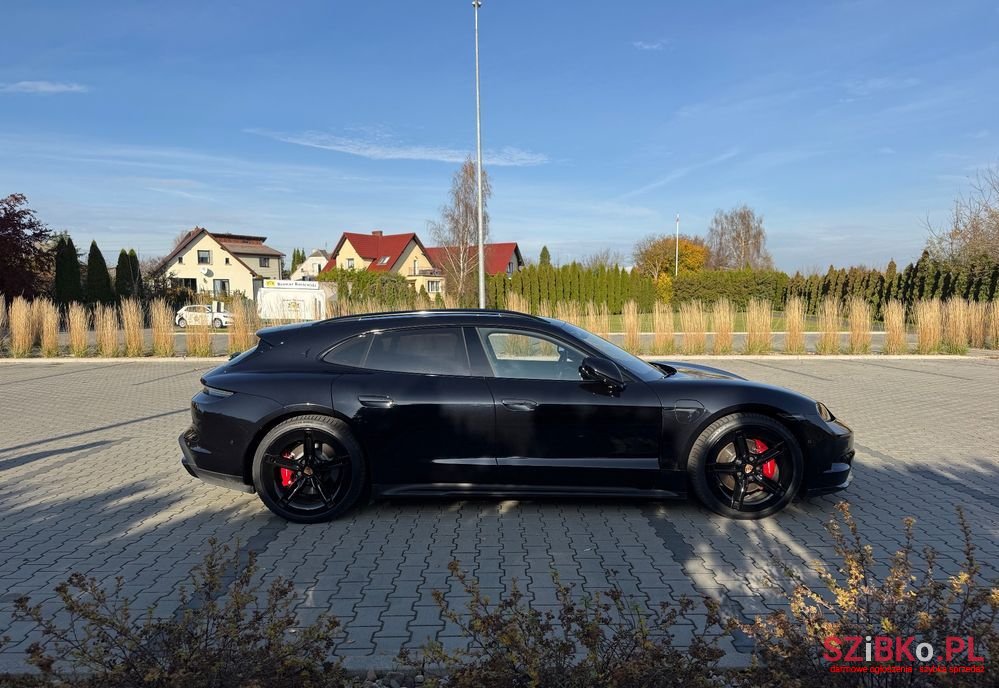 2024' Porsche Taycan photo #5