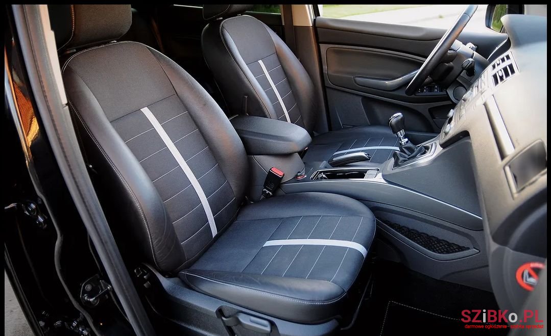 2010' Ford Kuga photo #6