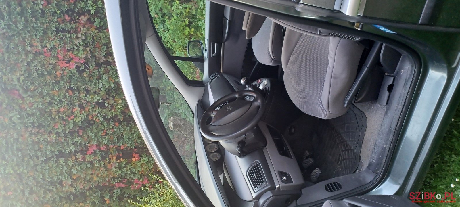 2006' Peugeot 807 photo #2