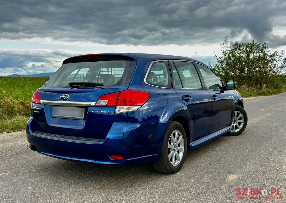2011' Subaru Legacy photo #6